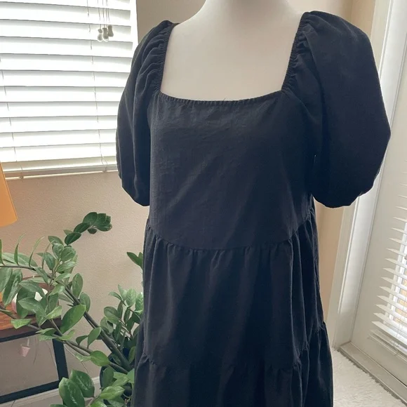 Cute Black Dress - Picture 2 of 2